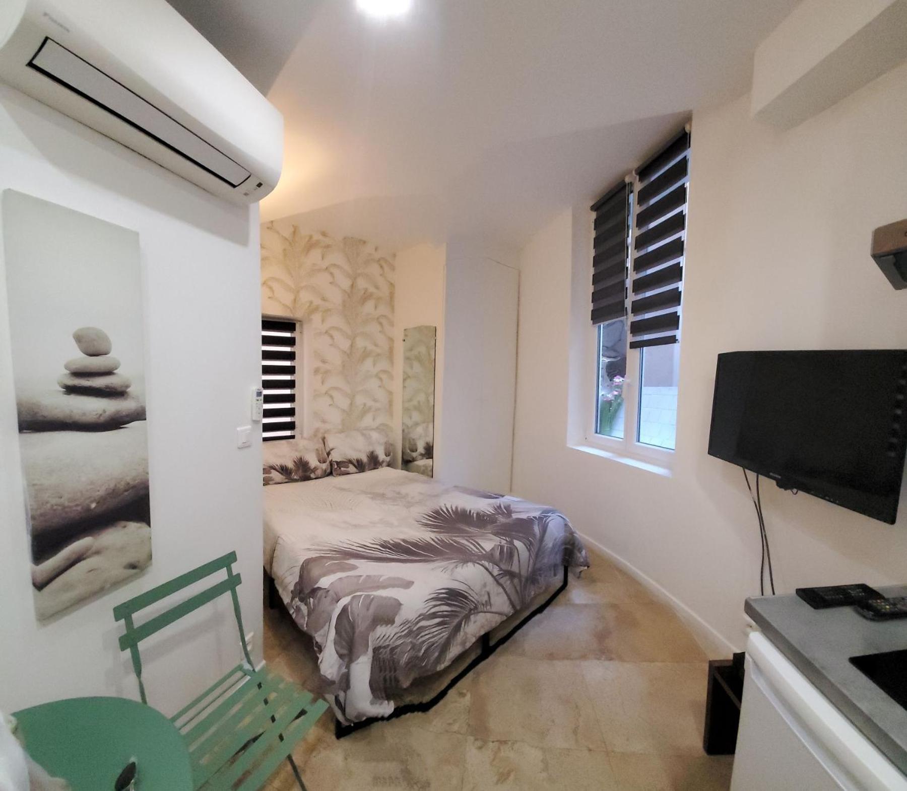 Studio Centre Cannes Forville Luaran gambar
